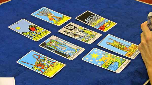 Tarot Cards Reading with Psychic Advisors